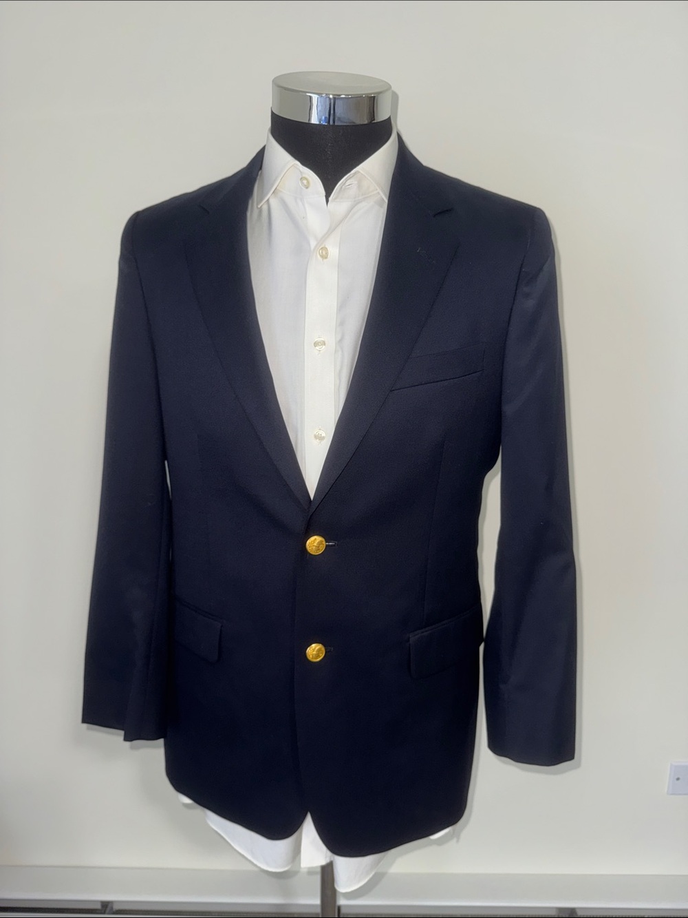 Brooks Brothers mens 38R navy blue gold button 100% wool 2-button blazer